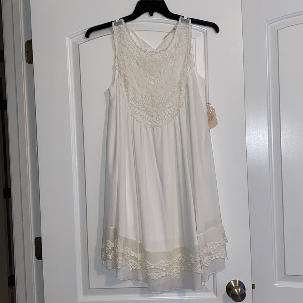 Women’s dress
